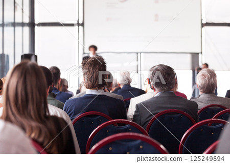 Business or professional conference. Presentation. 125249894
