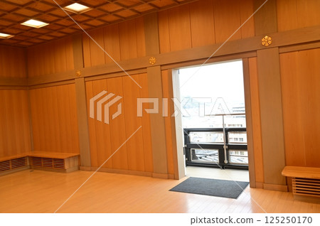 Inside the top floor of the castle tower (Fukuyama Castle) Inside the top floor of the castle tower (Fukuyama Castle) 125250170