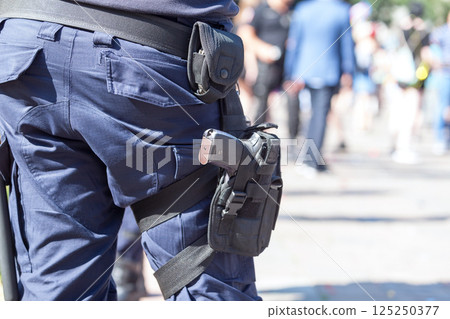 Police officer on duty Police officer on duty 125250377
