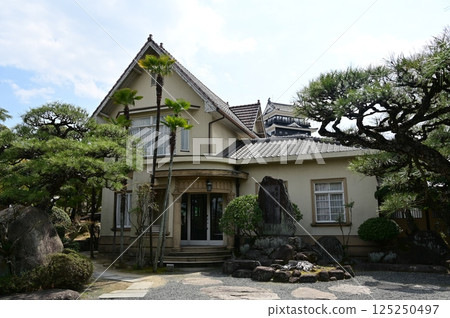 Western-style building of Fukuju Kaikan (Fukuyama Park) Western-style building of Fukuju Kaikan (Fukuyama Park) 125250497