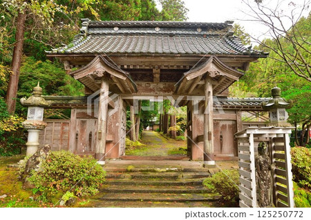 秋色的修月寺（新潟縣） 125250772