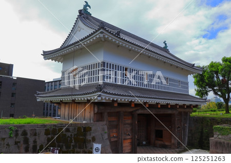 Exterior of the Goromon Gate at Kagoshima Castle (Tsurumaru Castle) (Kagoshima) 125251263