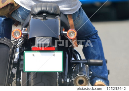 摩托車尾燈影像 摩托車尾燈影像 125252642