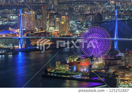 Night view of Osaka Aquarium Kaiyukan (Minato Ward, Osaka City, Osaka Prefecture) 125252887