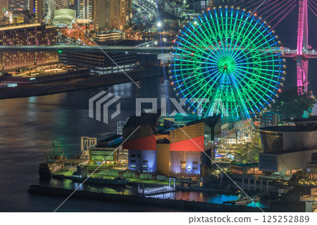 Night view of Osaka Aquarium Kaiyukan (Minato Ward, Osaka City, Osaka Prefecture) Night view of Osaka Aquarium Kaiyukan (Minato Ward, Osaka City, Osaka Prefecture) 125252889