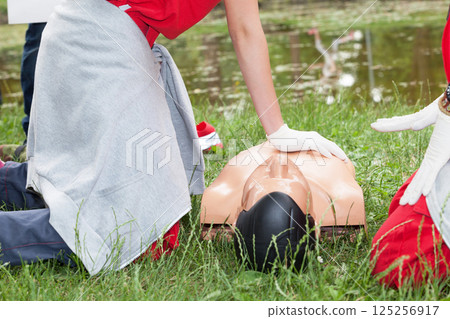 Drowning first aid training. CPR. 125256917