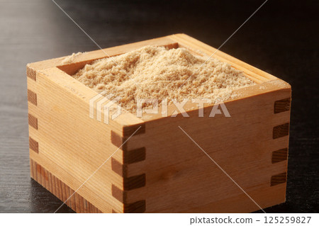 Rice bran Rice bran 125259827