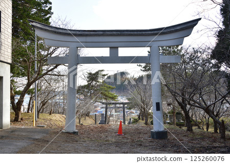 Photographing the grounds of Yakushi Tenmangu Shrine in spring in Hokuto, Hokkaido Photographing the grounds of Yakushi Tenmangu Shrine in spring in Hokuto, Hokkaido 125260076