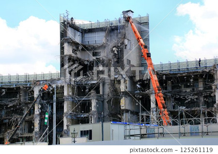 The Kasukabe City Hall building is closing down after 53 years of history and is disappearing... The Kasukabe City Hall building is closing down after 53 years of history and is disappearing... 125261119