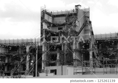 The Kasukabe City Hall building is closing down after 53 years of history and is disappearing... 125261139