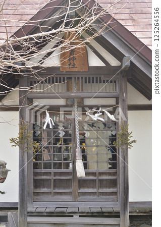 拍攝北海道函館市春天的鹽釜神社 125264556