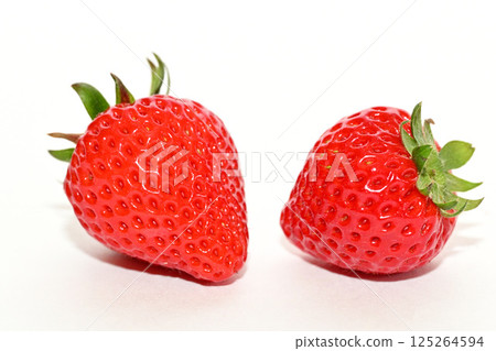 Sweet and delicious strawberries (Amaran from Saitama Prefecture) Sweet and delicious strawberries (Amaran from Saitama Prefecture) 125264594