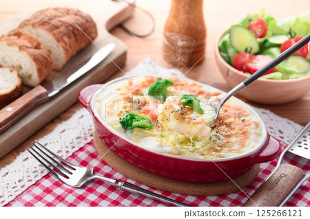 金黃烤焗烤 125266121