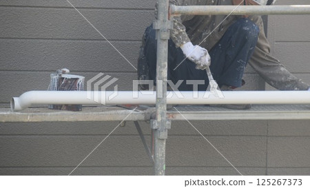 Paint application work, hand painting, brush painting, material, background 125267373