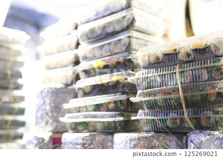 Kimbap piled high at Kwangjang Market in South Korea 125269021