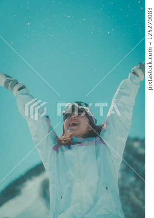 snowboarder, snowboard, snowboarding 125270083