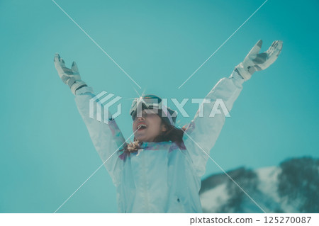 滑雪者 滑雪板 女生 125270087