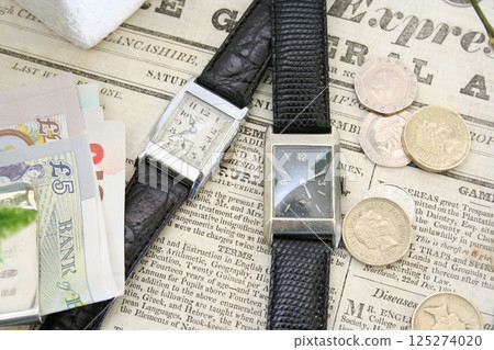 英國古董手錶和紙幣 125274020