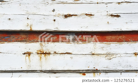 Cracked paint on exterior wall 125276521