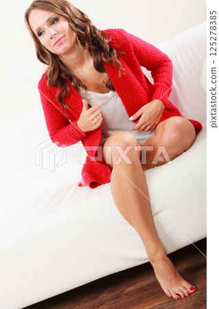 Portrait of beauty girl 125278385
