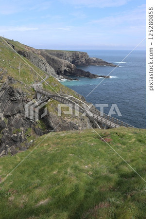 通往愛爾蘭米森半島米森角的橋樑 125280858