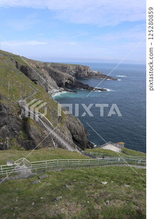 The bridge to Mizen Head on the Mizen Peninsula in Ireland 125280859