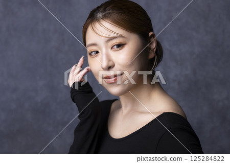 可愛女人美麗形象 125284822