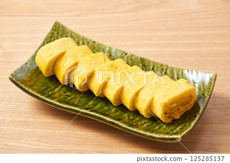 Sliced omelet Sliced omelet 125285137