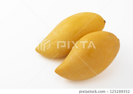 Thai mango Thai mango 125289352