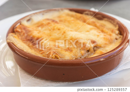 Baked Cannelloni in a Clay Dish 125289357