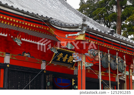 浪漫的茨城縣(位於天引山中段的洛寶寺,俗稱天引觀音,是一座花之寺院。)櫻川市 浪漫的茨城縣(位於天引山中段的洛寶寺,俗稱天引觀音,是一座花之寺院。)櫻川市 125291285
