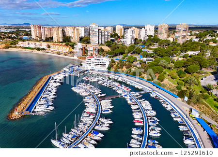 Aerial view of Dehesa de Campoamor resort town Aerial view of Dehesa de Campoamor resort town 125291610