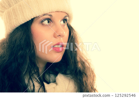 Winter fashion beautiful woman in warm clothing portrait Winter fashion beautiful woman in warm clothing portrait 125292546