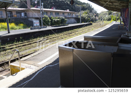 車站檢票口 車站檢票口 125295659