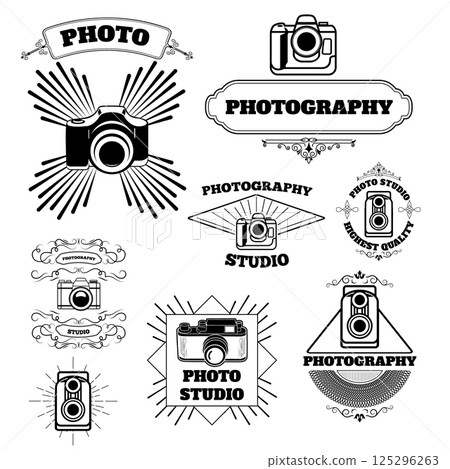 Set of vintage photo studio labels and emblems. Design element for logo, label, emblem, sign, brand mark. Vector illustration. 125296263