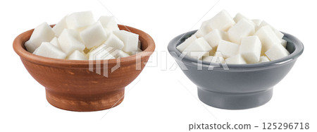 Sugar cubes in a ceramic bowl isolated on white background 125296718