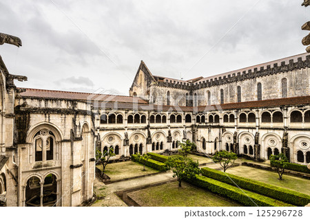 Cloister of Silence at Alcobaca monastery, Mosteiro de Santa Maria de Alcobaca at Alcobaca, Portugal Cloister of Silence at Alcobaca monastery, Mosteiro de Santa Maria de Alcobaca at Alcobaca, Portugal 125296728