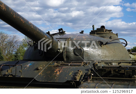 Kiev, Ukraine April 27, 2020: tanks standing in the park in honor of the end of the war in Afghanistan Kiev, Ukraine April 27, 2020: tanks standing in the park in honor of the end of the war in Afghanistan 125296917
