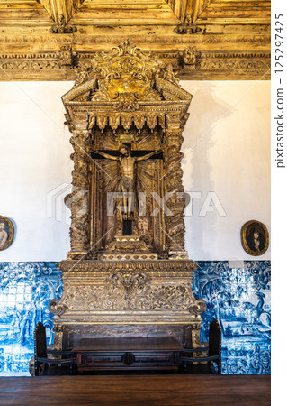 Interior view of Porto Cathedral Interior view of Porto Cathedral 125297425