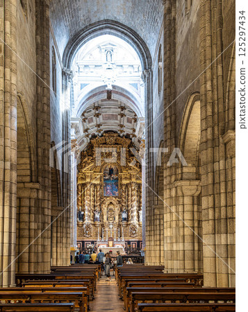 Interior view of Porto Cathedral Interior view of Porto Cathedral 125297434