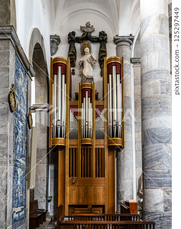 Renaissance Cathedral of St. Jame 125297449