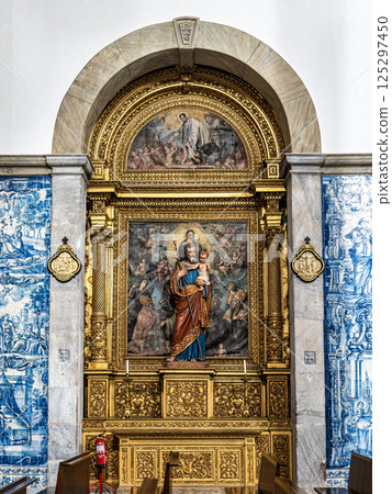Renaissance Cathedral of St. Jame 125297450