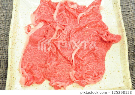 絲滑的和牛,適合烤肉 絲滑的和牛,適合烤肉 125298138