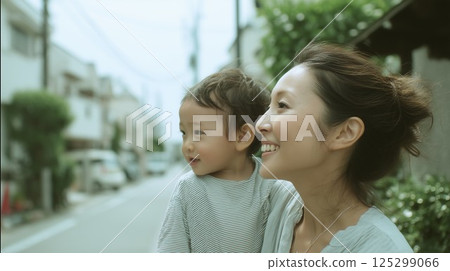 母親和孩子的微笑 125299066