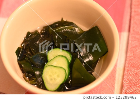 pickled dish, cucumber, cucumbers 125299462