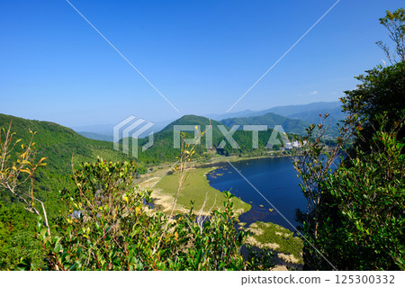 Crevice in Dragonstone Rock Crevice in Dragonstone Rock 125300332