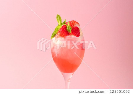 草莓奶油蘇打水 125301092