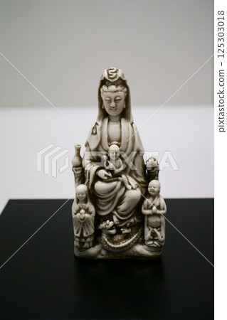 7826 Maria Kannon Statue 7826 Maria Kannon Statue 125303018