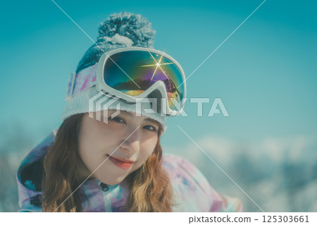 females, snowboard, snowboarding 125303661
