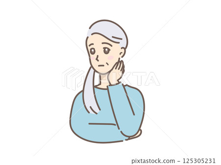 焦慮的中年婦女，表情憂慮，問題和憂慮尚未解決 125305231